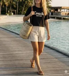 Coach クロップドブラックTシャツ S サイズのサムネイル