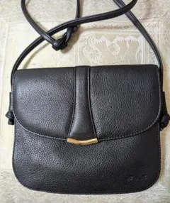 ミニショルダーバッグ 本革 黒