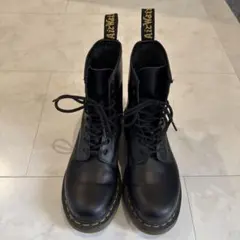 Dr. Martens 8ホール ブーツ ブラックのサムネイル