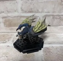モンスターハンター　蒼火竜リオレウス亜種　フィギュア