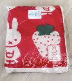 新品未開封）ミッフィー　いちご　ストロベリー　フェイスタオル　いちご柄