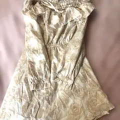 ミ*ウ様 LIZ LISA テディベア柄　ローズ柄　フリル長袖ミニワンピース