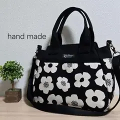 ポケット付きチューリップバック＊モダンフラワー×黒