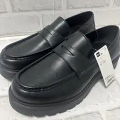 【新品】GUチャンキーソールローファー　黒　27