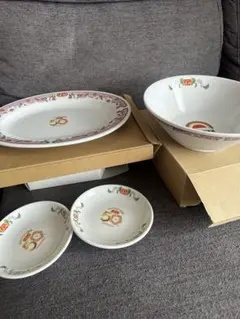 非売品★餃子の王将★皿セットのサムネイル