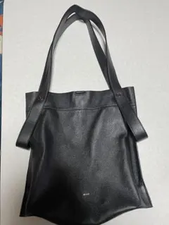 ✴︎値下げ✴︎BEAURE ブラック レザートートバッグ