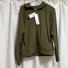 ユニクロ エアリズムUVカットフルジップパーカー オリーブ 緑