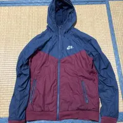 美品　NIKE レーサーフューズジャケット　ウインドブレーカー　レッド　XL 美品 NIKE レーサーフューズジャケット ウインドブレーカー レッド XL