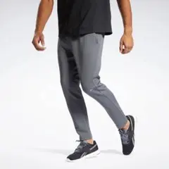 Reebok ジョガーパンツ
