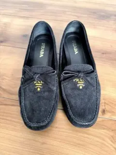 PRADA スエード ローファー