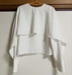 【美品】ルシェルブルー　ケープ風ブラウス　ホワイト　上品　エレガントのサムネイル