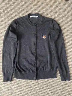 ロ*ー様 MAISON KITSUNÉ グレー カーディガン M