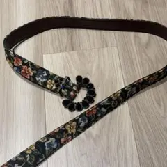 ヴィンテージ 花柄 ゴブラン織り 刺繍ベルト （ブラックビジューバックル）