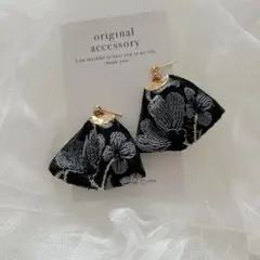 ブルー×ブラック　インド刺繍リボン　ピアス　イヤリング可　ハンドメイド