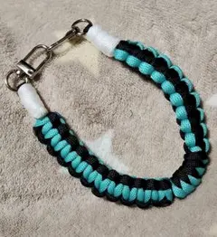 パラコード ハンドストラップ ブラック×ターコイズブルー