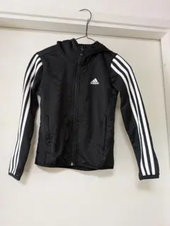 adidas フード付きジャージ 130cm 新品