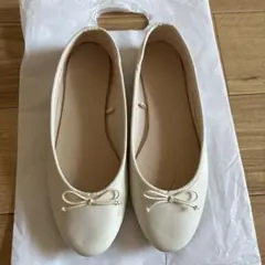 GU ジーユー リボン付きバレエシューズ L ホワイト フラット 白