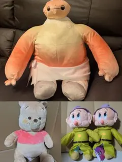 ディズニー ぬいぐるみ ３種４体　ベイマックス、くまのプーさん、小人