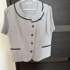 Selery事務服上