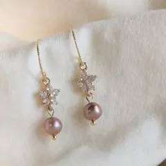 14KGP ジルコニアのお花　淡水パール　フック　ピアス　イエローゴールド