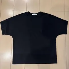 美品✨エブール ebure 半袖Tシャツ　カットソーのサムネイル