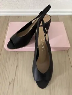 DIANA バックストラップパンプス ブラック 23cmのサムネイル