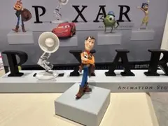 ピクサー ウッディ フィギュア