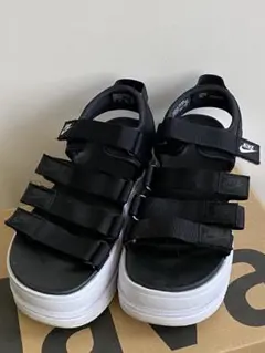 Item thumbnail for item fbf79fb6-4371-4b66-85b6-df69caadb656