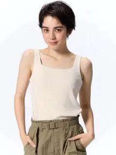 GU g.u. ブラフィールスクエアネックタンクトップ タンクトップ