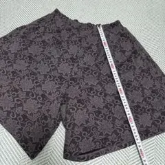 niko and ... 花柄ショートパンツ グレー系のサムネイル