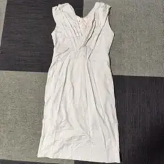ワンピース ベージュ