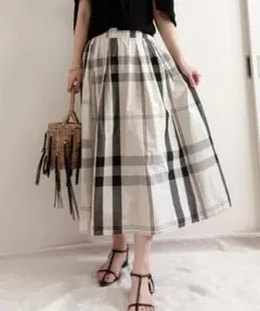 【新品】MAISON DE THERESE チェック　スカートのサムネイル