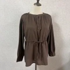 Riche Glamour/ウエストドロスト 長袖ブラウス ブラウン 綿100%のサムネイル