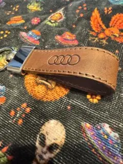 Audi アウディ レザー キーホルダー