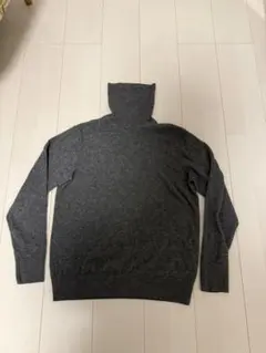 ユニクロ カシミヤタートルネックセーター ほぼ新品　メンズ Mサイズ グレー