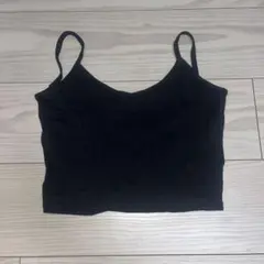黒のクロップキャミソールタンクトップ