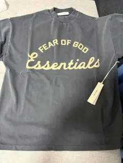 essentials Tシャツ　Lサイズのサムネイル