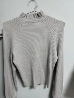 フリルリブニット