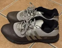アディダス シューズ