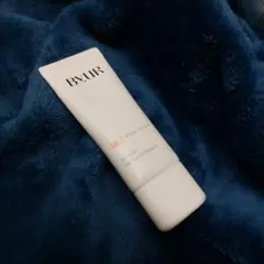 ByUR 日焼け止め/化粧下地