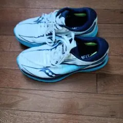 SAUCONY　シューズのサムネイル