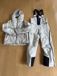 希少！TEAM DESCENTE スキーウェア2025/2026モデルSSサイズ