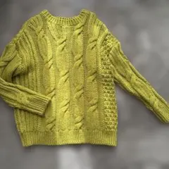 厚手ニットセーター