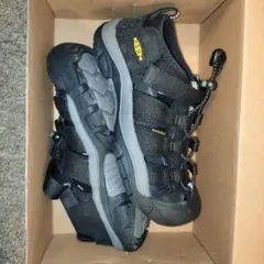 【匿名配送】KEEN キーン ジュニア サンダル 水陸両用 21cm