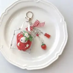 36 シルバニア　持ち運びポーチ　シルバニアポーチ　いちご