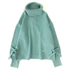 美品✨️ブルーレーベル　タートルネックニット　セーター　リボン　ラメ　アルパカ　M