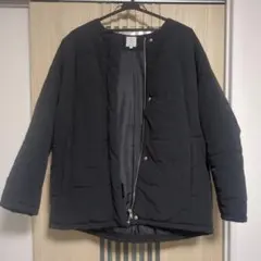 シーズンリーズン 中綿 アウター ノーカラー ブルゾン
