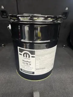 ジープ 純正 エンジンオイル　JK JL WK５W-３０　２０L　ペール缶 ジープ 純正 エンジンオイル JK JL WK5W-30 20L ペール缶 - メルカリ