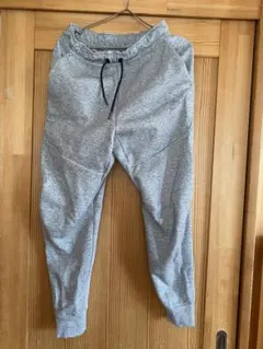 Nike テックフリースパンツ　S 新品