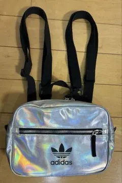 adidas レインボーオーロラ　ミニバック　リュックのサムネイル